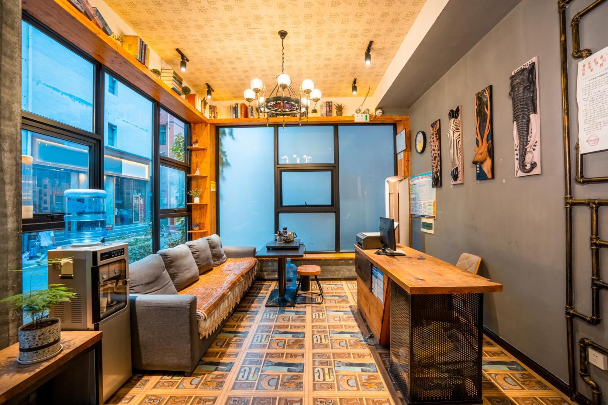 Tianmenshan Loft Art Inn จางเจียเจี้ย ภายนอก รูปภาพ
